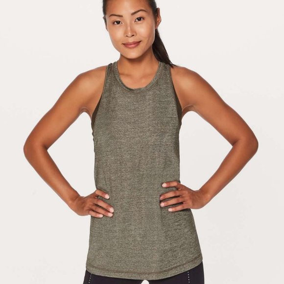 LULULEMON Extra Mile Tank with Built-in sports bra, no inserts, size 10 - Picture 4 of 8